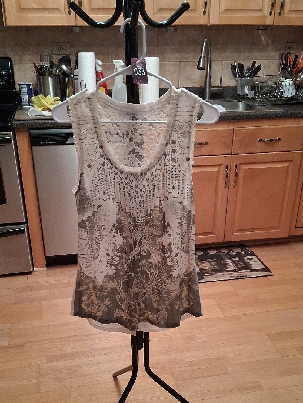 Miss Me Cream and Gray Floral Lace-Back Tank